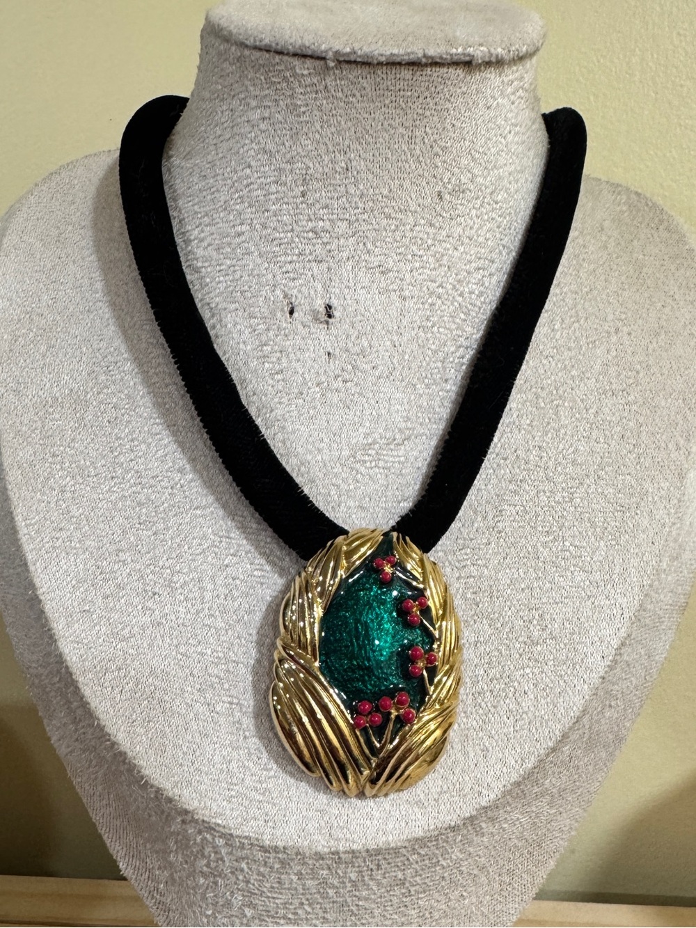 Vintage Signed convertible pendant necklace